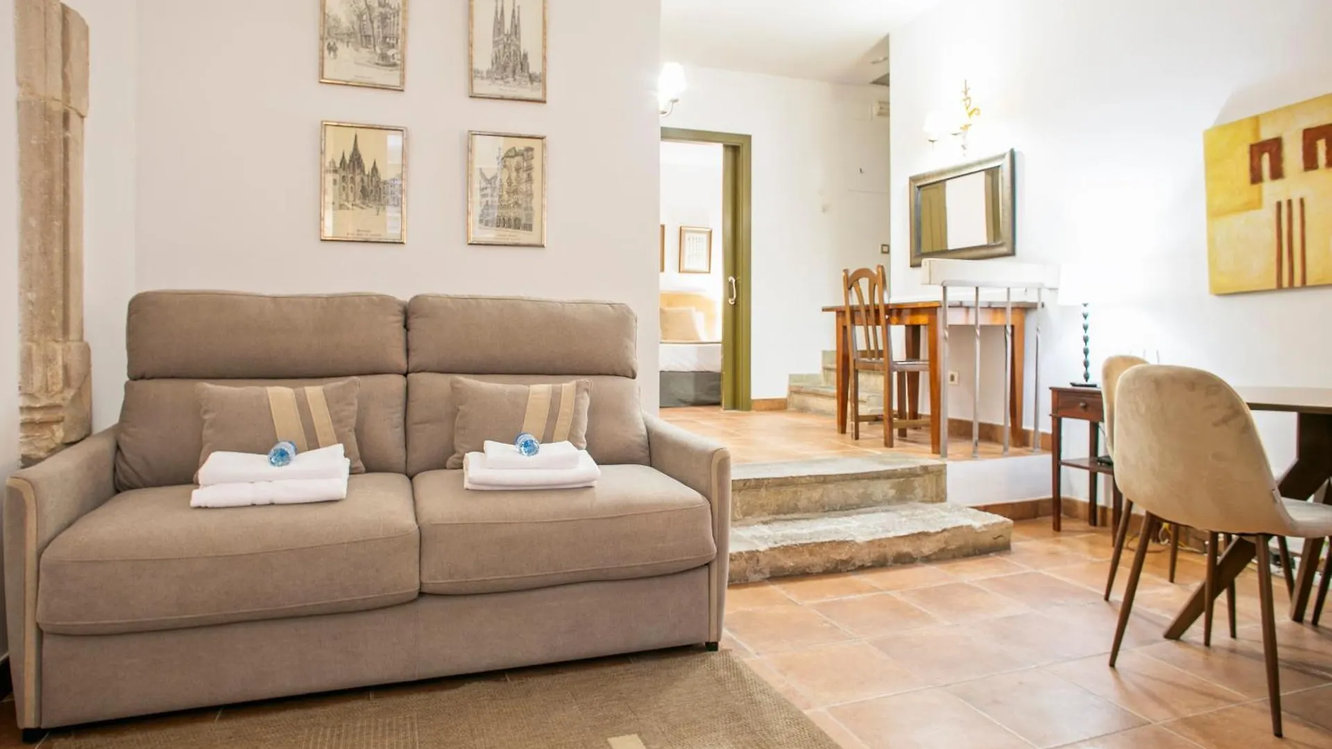 Alcam Dali Apartment Barcelona Spain