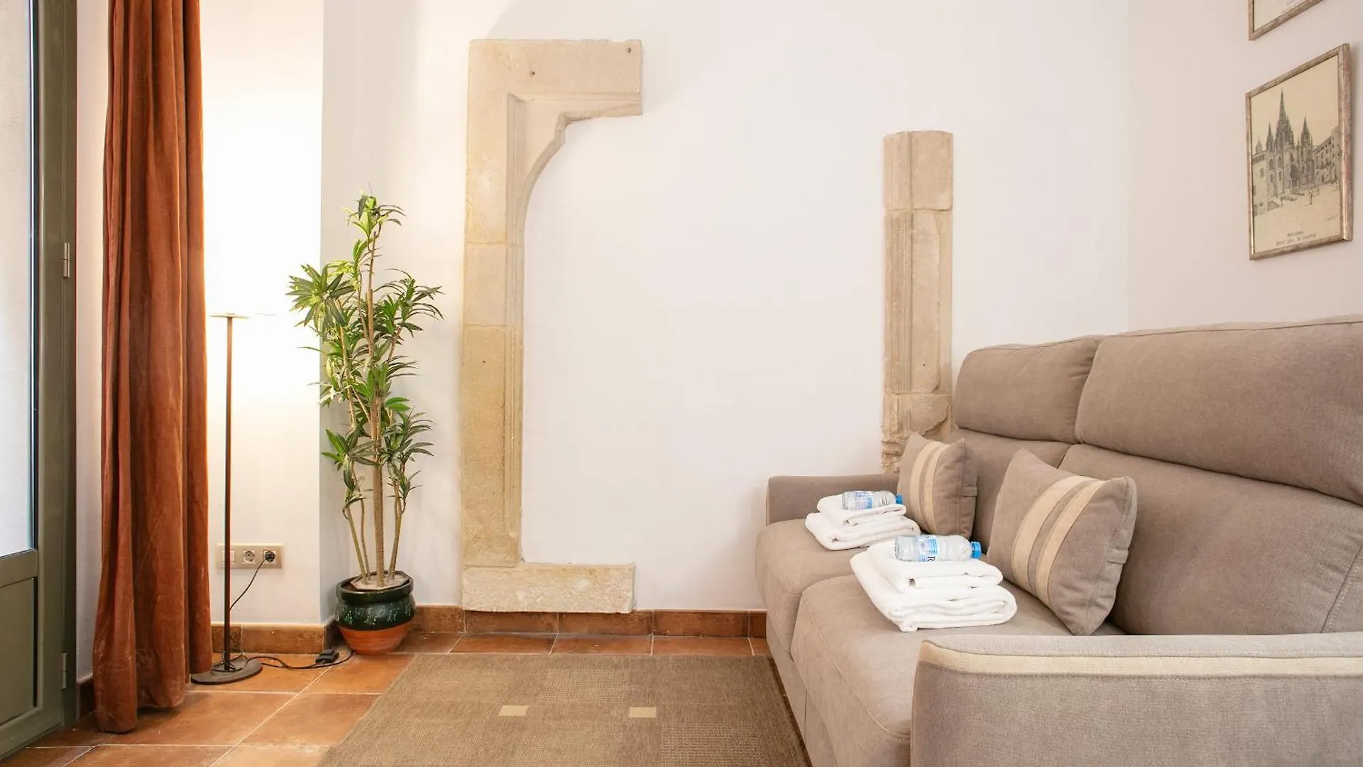 Alcam Dali Apartment Barcelona Spain